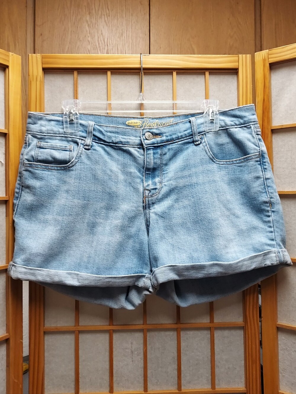 Old Navy Boyfriend Shorts Women's Size 10 or Junior's Size 11